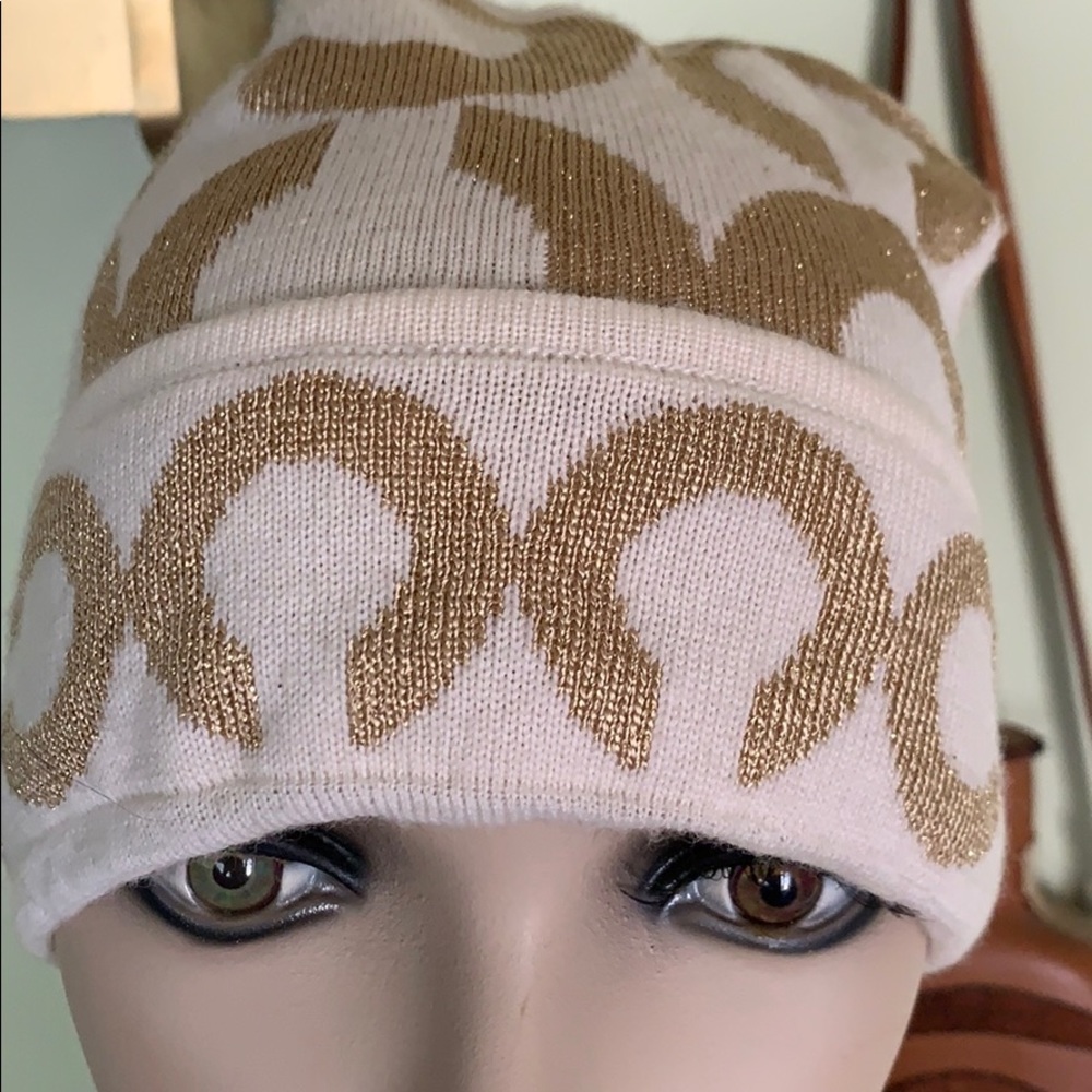 Coach winter hat
